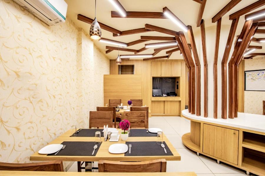 Hotel Nexus 拉杰果德 外观 照片