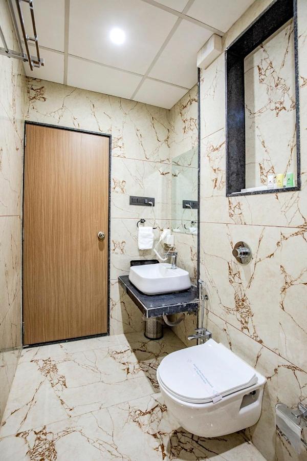 Hotel Nexus 拉杰果德 外观 照片