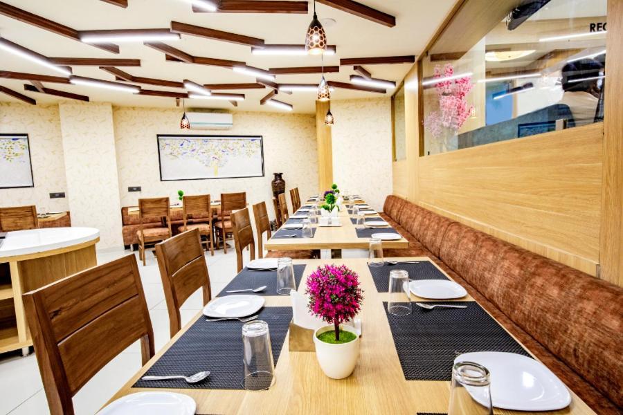 Hotel Nexus 拉杰果德 外观 照片